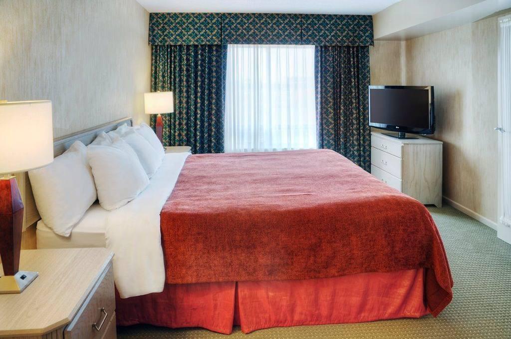 Hotel By Marriott