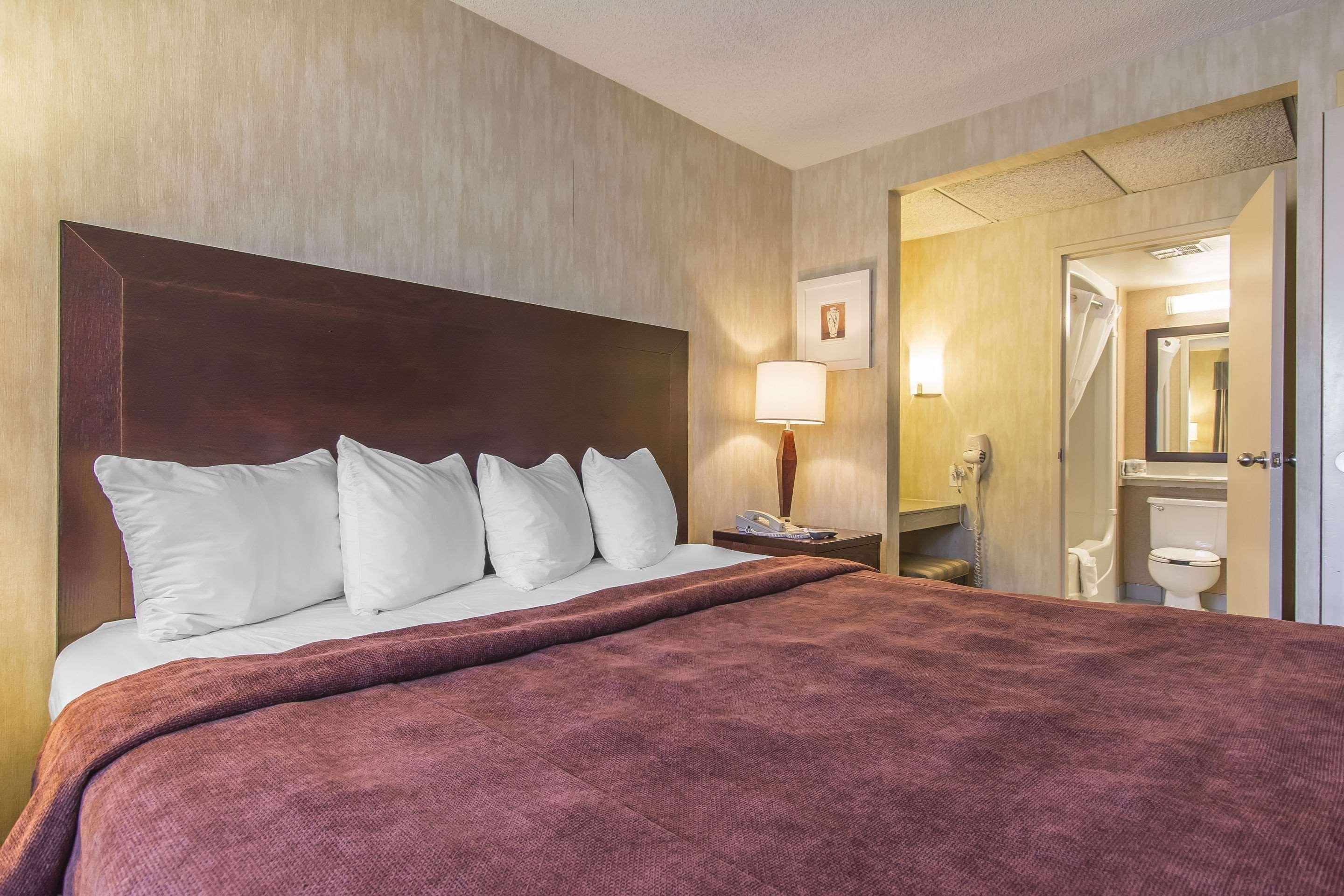 By Marriott Hotel Laval